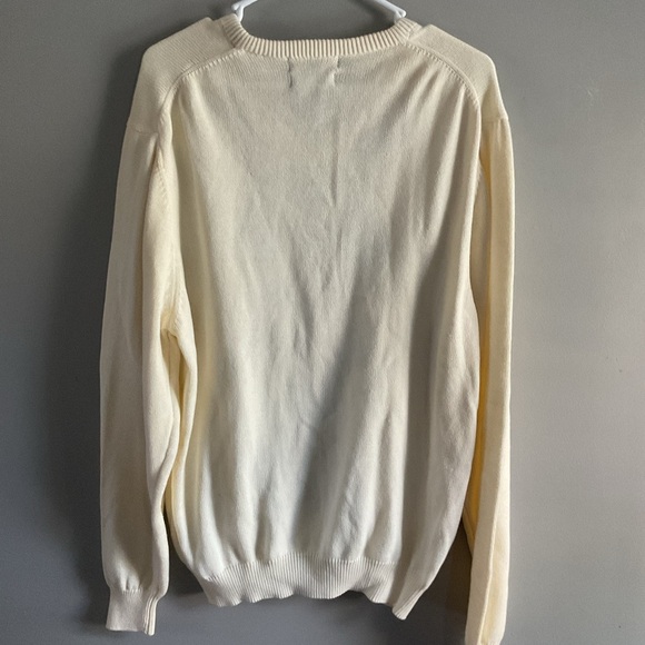 Lyle & Scott V-Neck Sweater in Cream and Gray Argyle - Picture 2 of 3